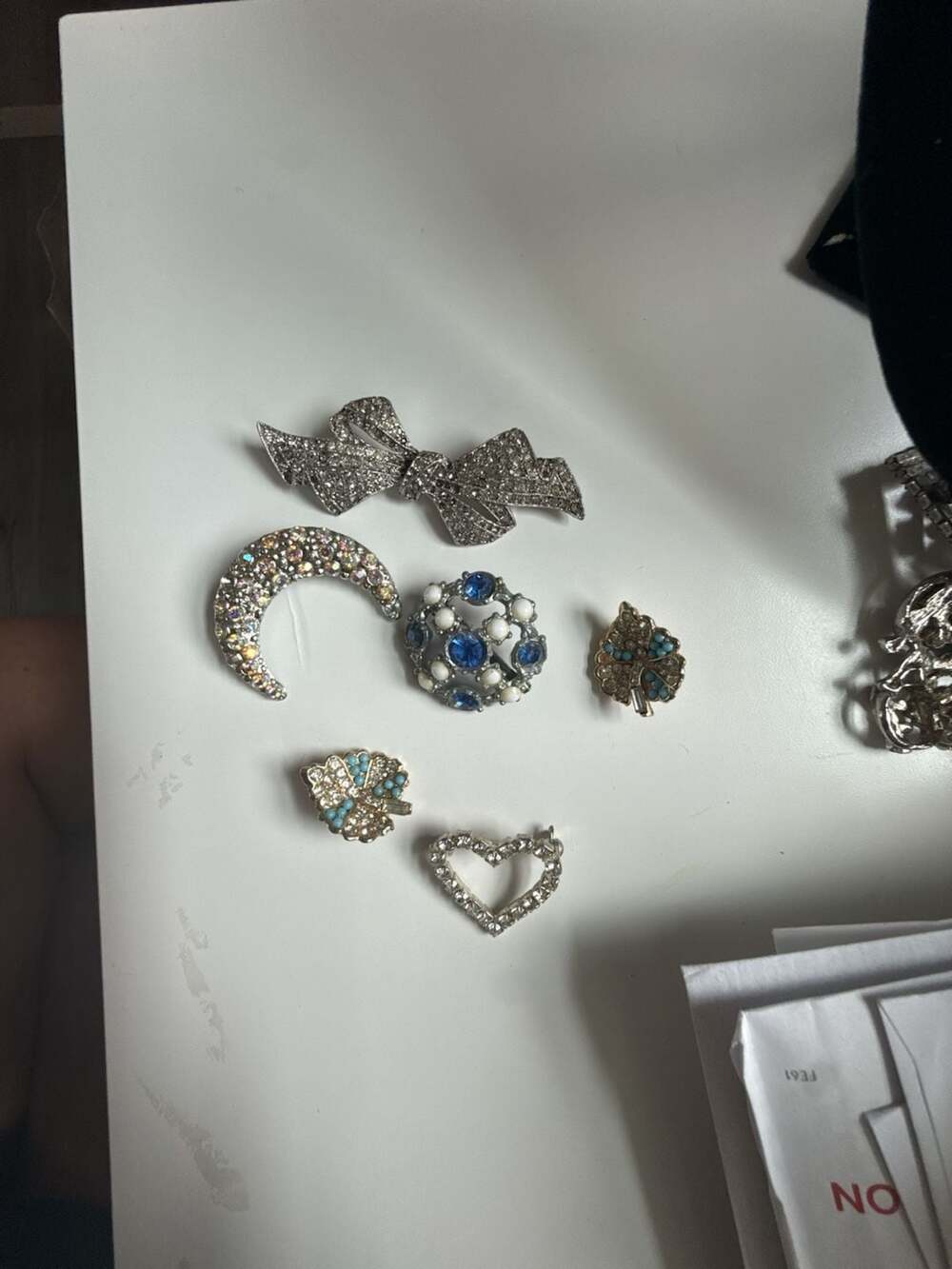 Vintage Costume Jewelry Assorted Brooch Pin Collection (6-Piece Set)
